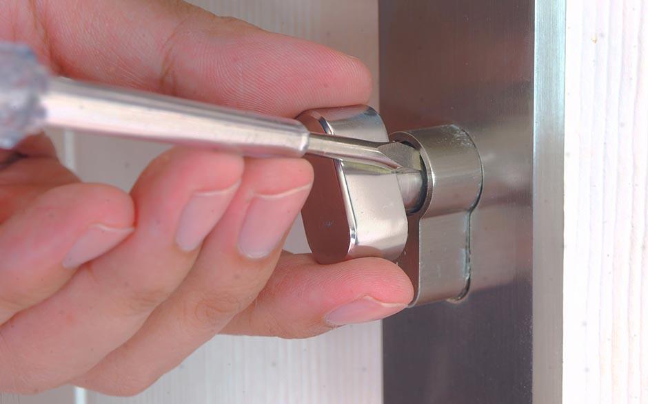 ouverture de porte claquée serrurier Sevran