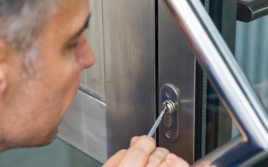 remplacer une serrure de porte d'entrée Les Pavillons-sous-Bois
